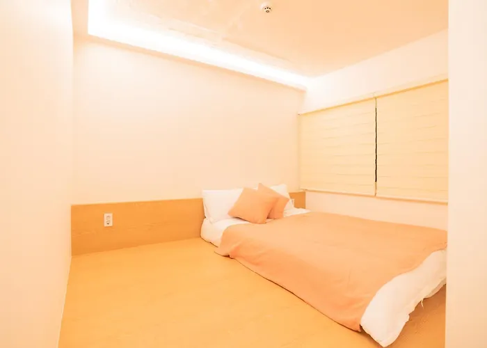 Huayuanhouse Hq In Hongdae Seoul