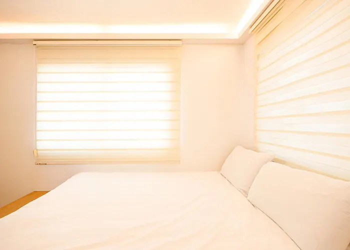 Huayuanhouse Hq In Hongdae Guest house Seoul