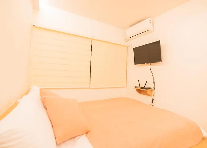 Huayuanhouse Hq In Hongdae Guest house Seoul