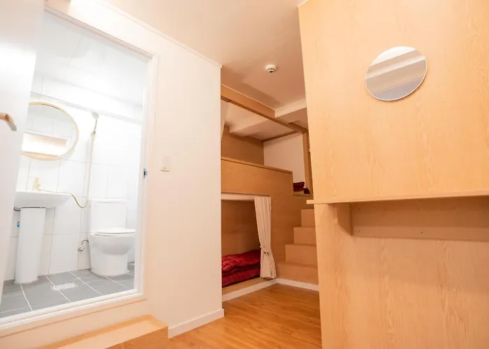 Guest house Huayuanhouse Hq In Hongdae Seoul