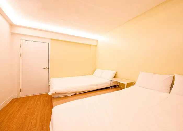 Huayuanhouse Hq In Hongdae 2*