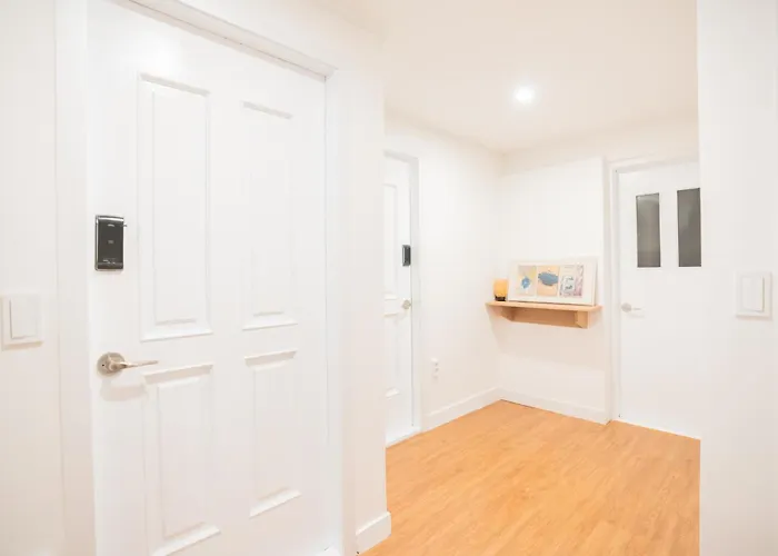 Huayuanhouse Hq In Hongdae Guest house 2*