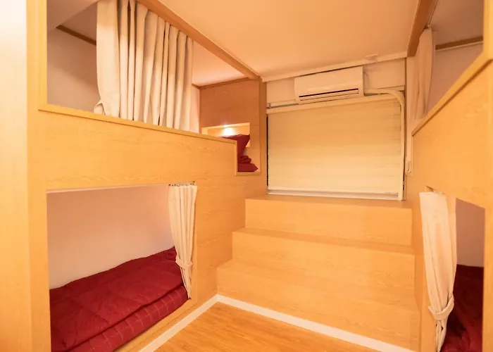 Huayuanhouse Hq In Hongdae Gasthuis Seoel